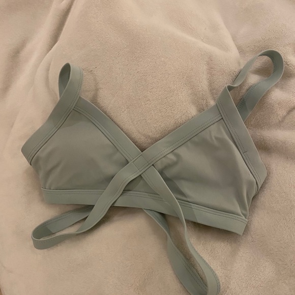 Kendall and Kylie bikini top - Picture 2 of 3